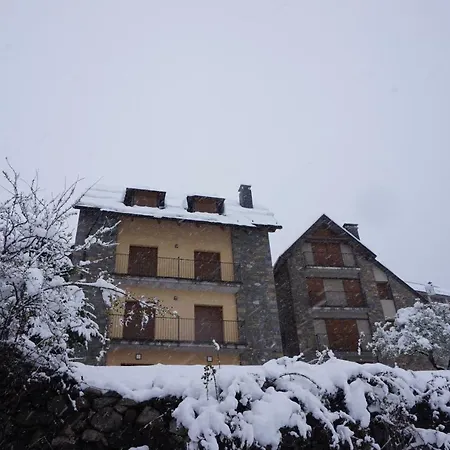 Apartamento Bachimala Huesca Exterior photo